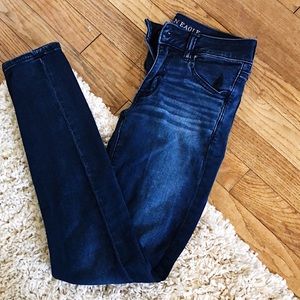Dark wash skinny American eagle jeans